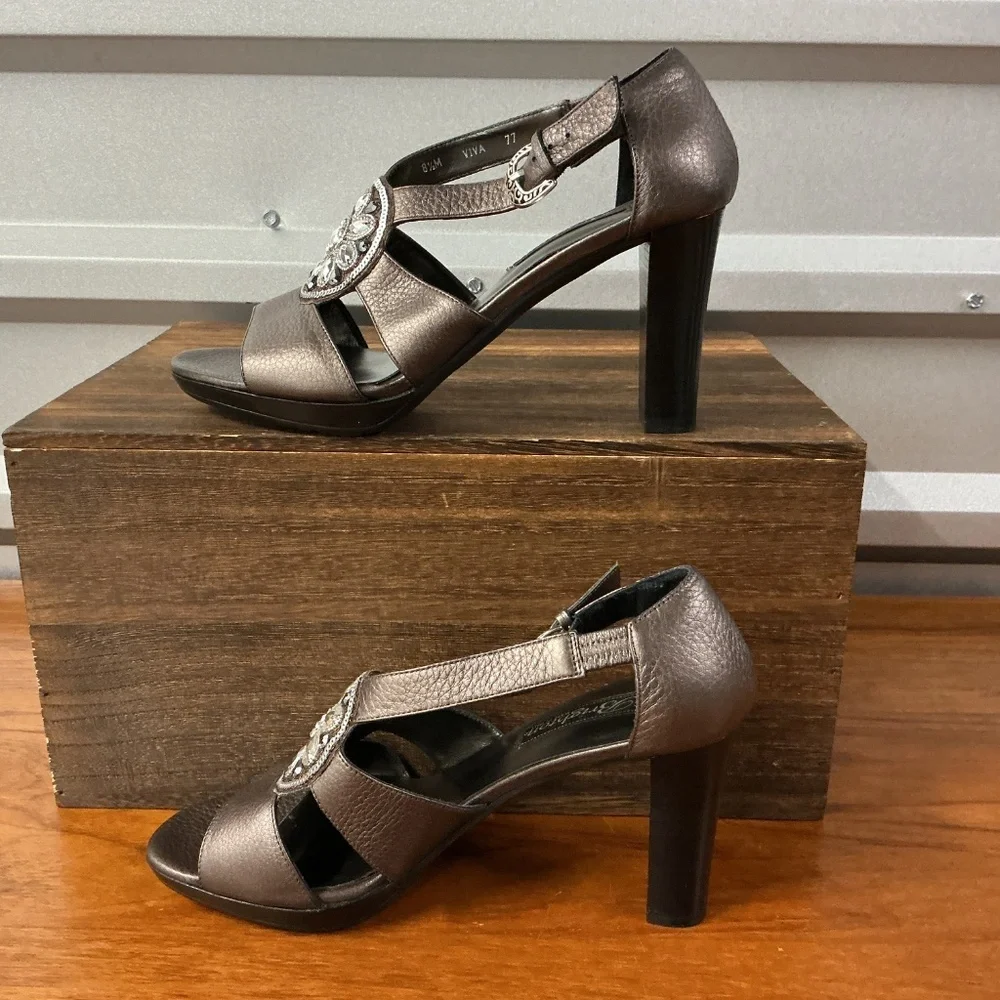 Brighton Women Viva Metallic Jewel Strappy Heel Sandals Size 8.5